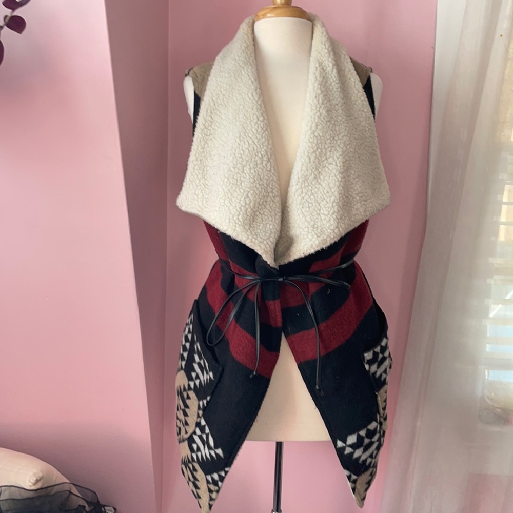 American Rag Shearling bordered Fall Blanket Vest